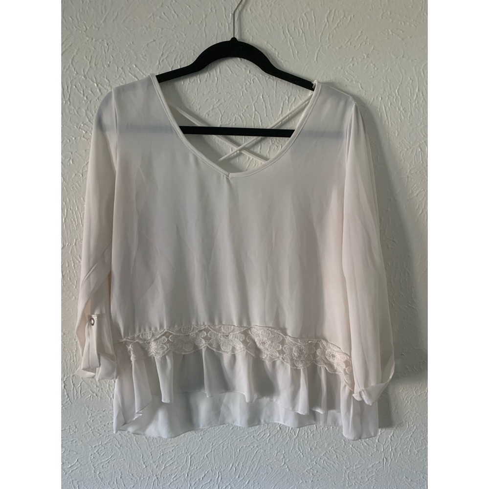 Cropped White Too with Lace Detail